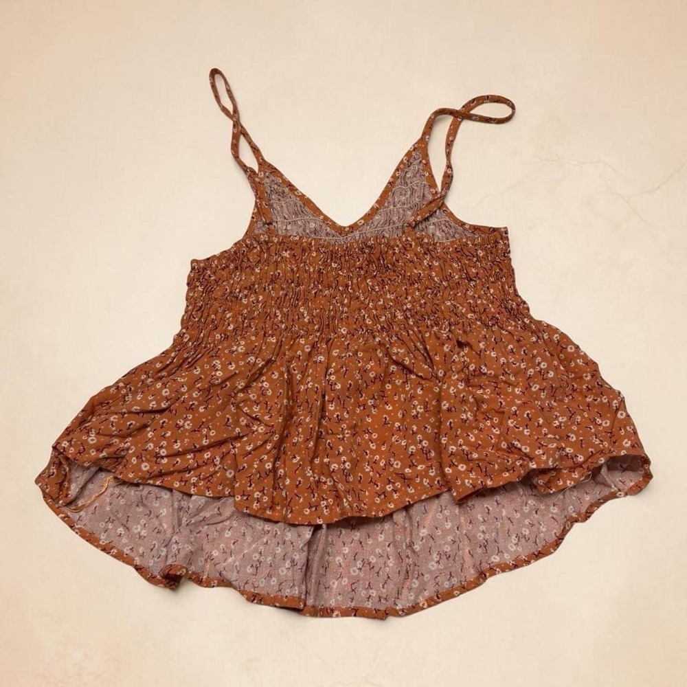 KENDALL + KYLIE Smocked Floral Print Rayon Camisole Peplum Top - Small - Picture 2 of 4